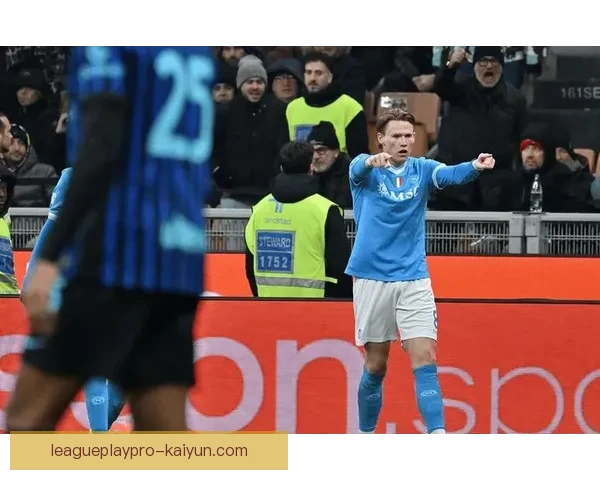 阿什拉夫在国米意甲冠军争夺中表现稳健，状态回暖引人关注