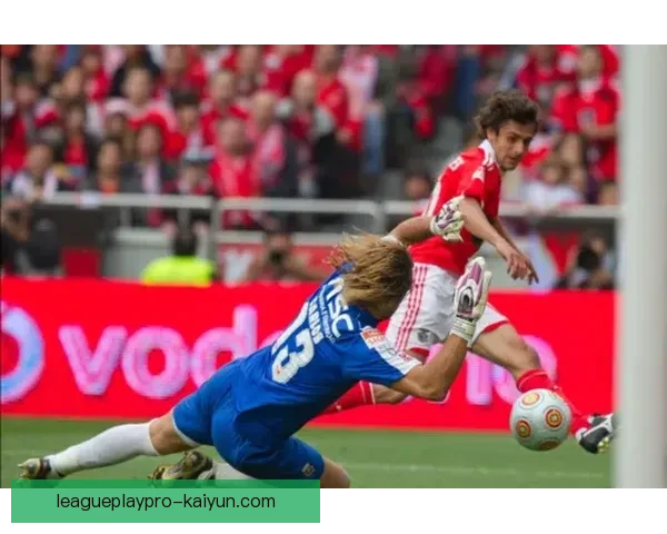 恰尔汗奥卢进攻效率持续提升，近期表现备受关注